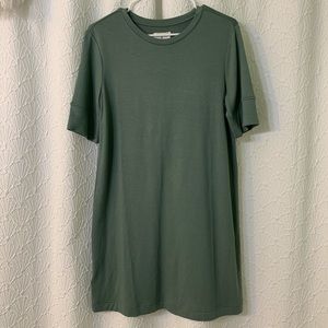 Brand New Lou & Grey T-shirt Dress.